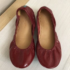 Tieks Ruby Red Patent Leather Ballet Flats size 9